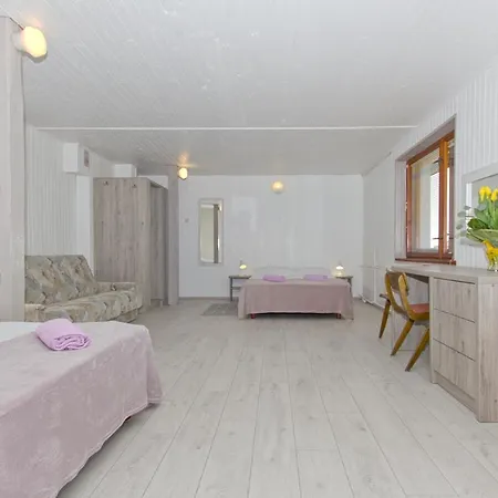 Alojamento de Acomodação e Pequeno-almoço Linne - Pok 2, 3 I 4-os, Z Aneksami, Wifi, Plaza 7min, Centrum - 300m Jastrzębia Góra