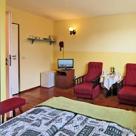 Alojamento de Acomodação e Pequeno-almoço Linne - Pok 2, 3 I 4-os, Z Aneksami, Wifi, Plaza 7min, Centrum - 300m Jastrzębia Góra