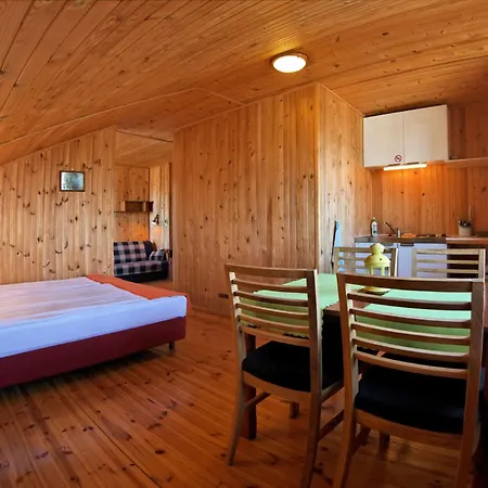 Linne 3* Jastrzębia Góra