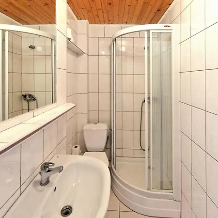 Alojamento de Acomodação e Pequeno-almoço Linne - Pok 2, 3 I 4-os, Z Aneksami, Wifi, Plaza 7min, Centrum - 300m