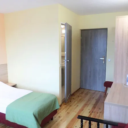 ベッド・アンド・ブレックファスト Linne 3*