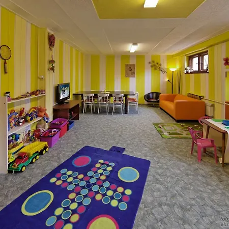 Linne 3* Jastrzębia Góra