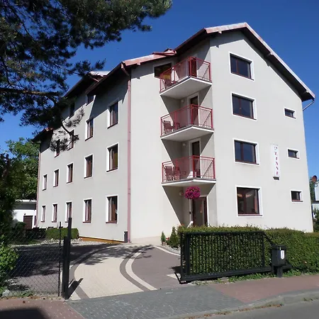 Alojamento de Acomodação e Pequeno-almoço Linne - Pok 2, 3 I 4-os, Z Aneksami, Wifi, Plaza 7min, Centrum - 300m 3*