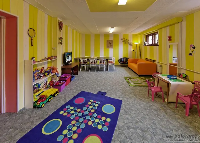 Linne 3* Jastrzębia Góra