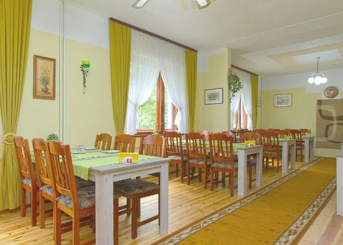 Linne Bed and Breakfast 3*